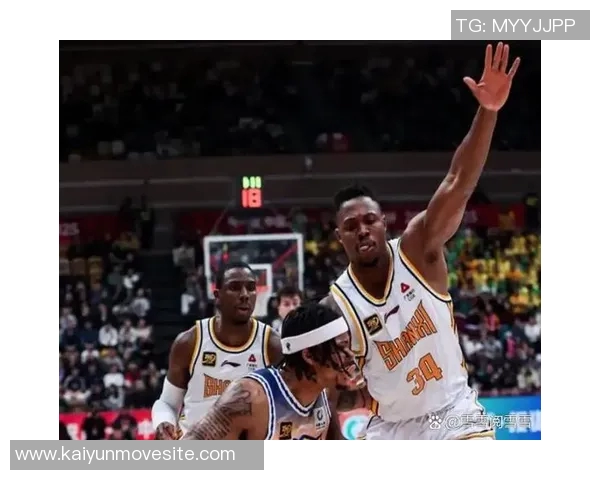 恩比德半场表现低迷仅得4分3板三分球全失状态堪忧