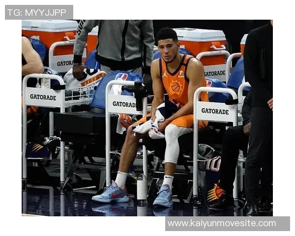 奥特布克确认轻微拉伤身体状况良好令全队松了一口气